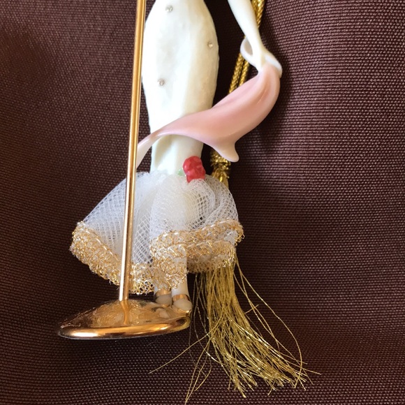 🎄Lenox Christmas Mattel Ornament Solo In the Spotlight Barbie 2004 - Picture 3 of 8